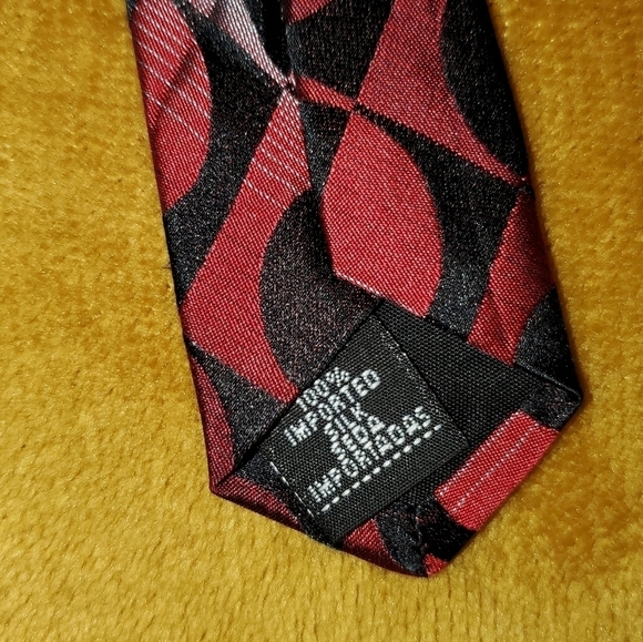 ARROW Red, black, grey patterned necktie NEW - Picture 2 of 7